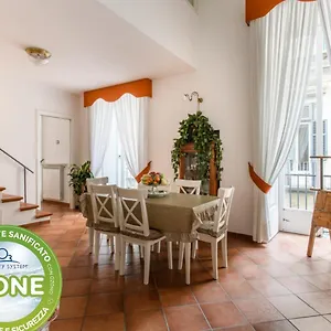 Holiday home Residenza Reale, Naples